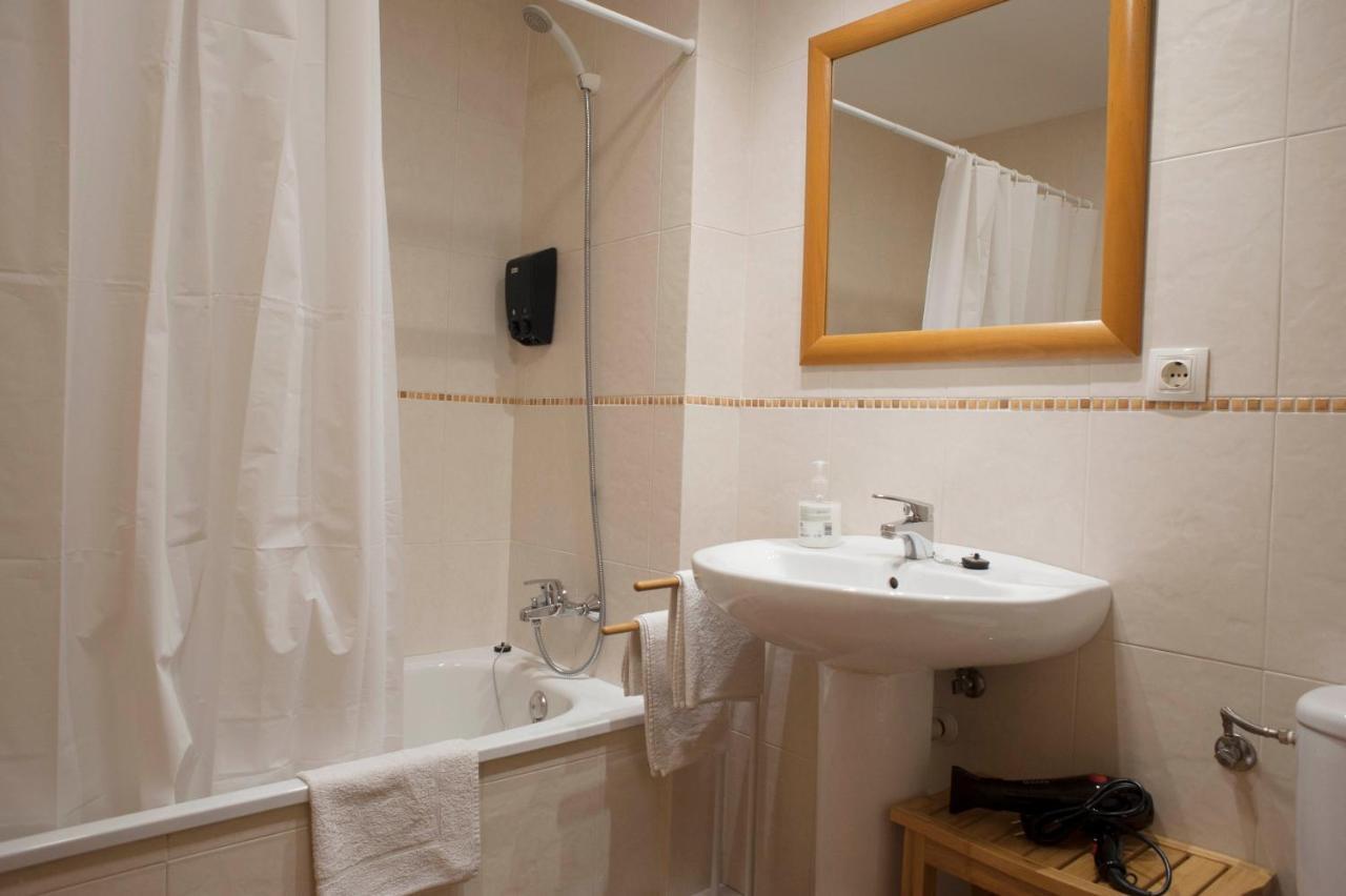 Apartament Bisaura De Ter Sant Quirze De Besora Kültér fotó