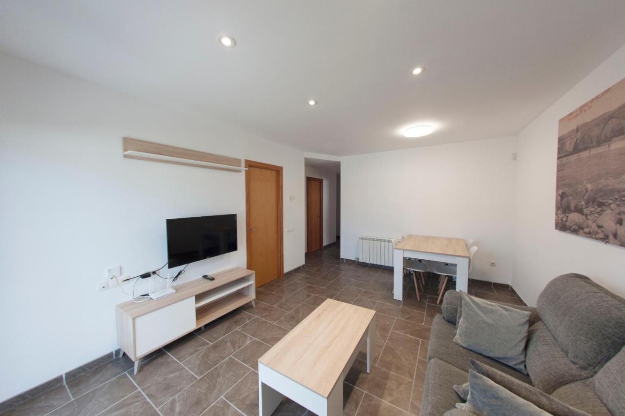 Apartament Bisaura De Ter Sant Quirze De Besora Kültér fotó