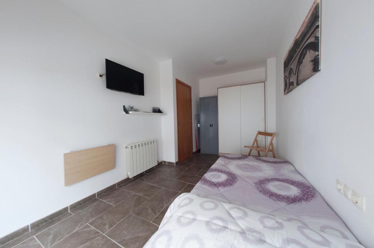 Apartament Bisaura De Ter Sant Quirze De Besora Kültér fotó